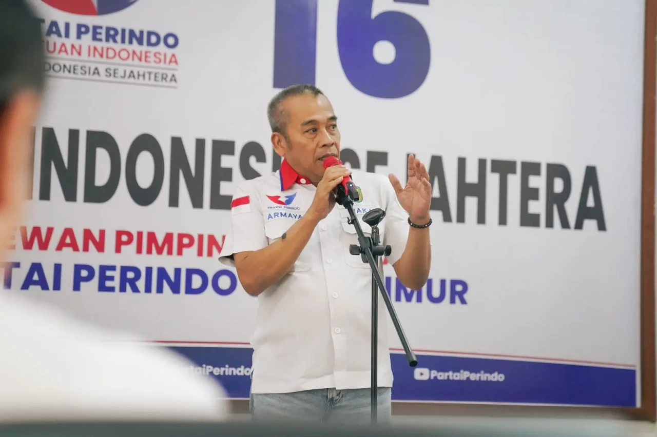 Resmi Pimpin Partai...