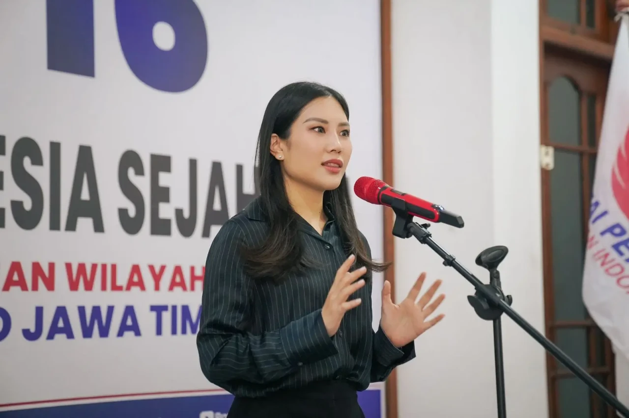 Resmi Pimpin Partai...