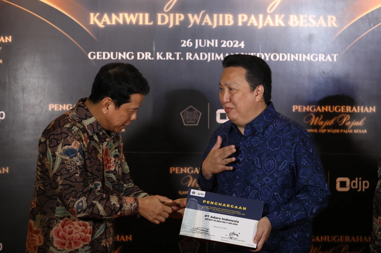 Adaro Raih Penghargaan...