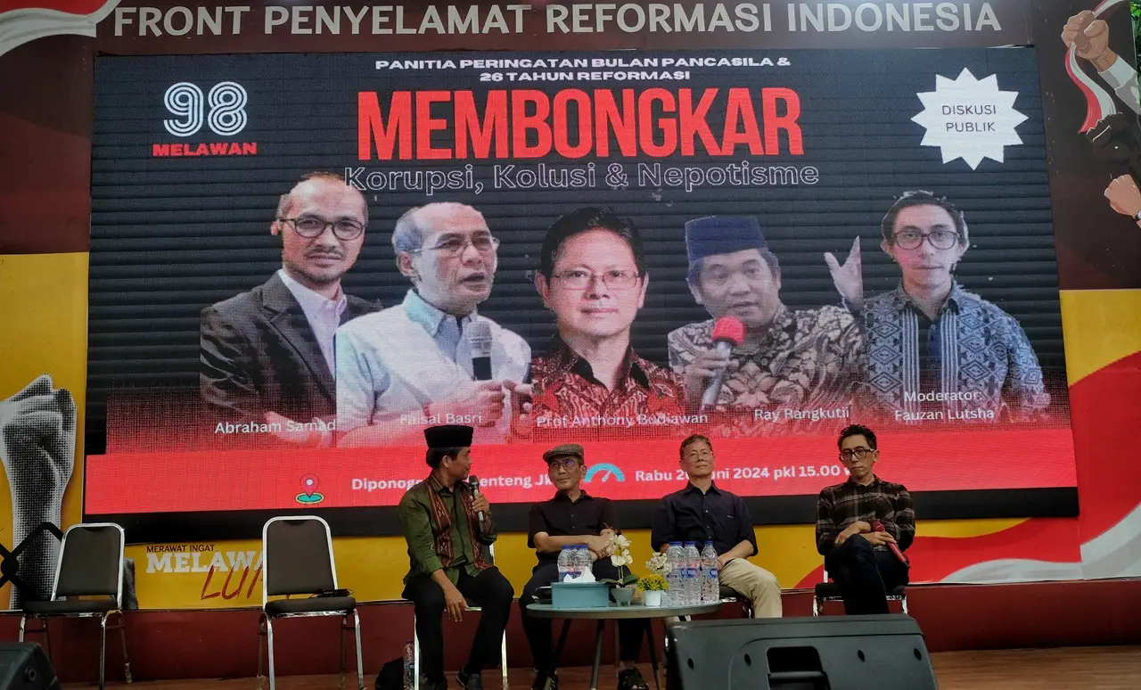 Diskusi Publik Membongkar...