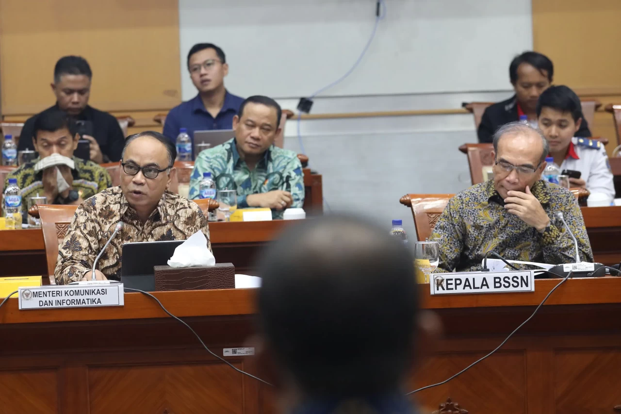 PDN Diretas, DPR ke...
