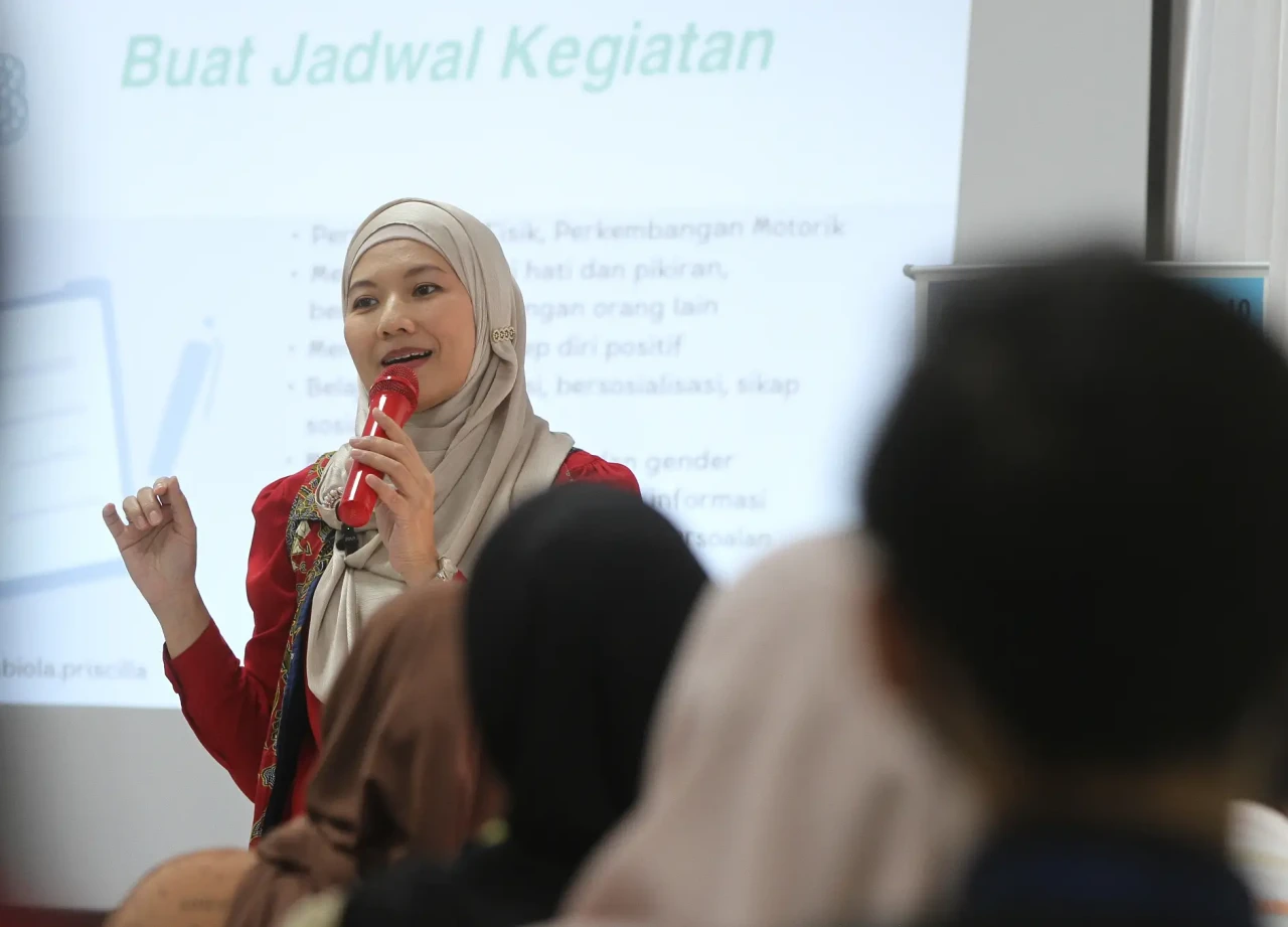 Seminar Awam: Axioo...