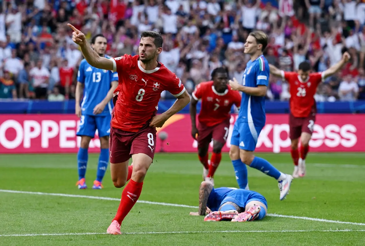 Perkasa! Swiss Tendang...