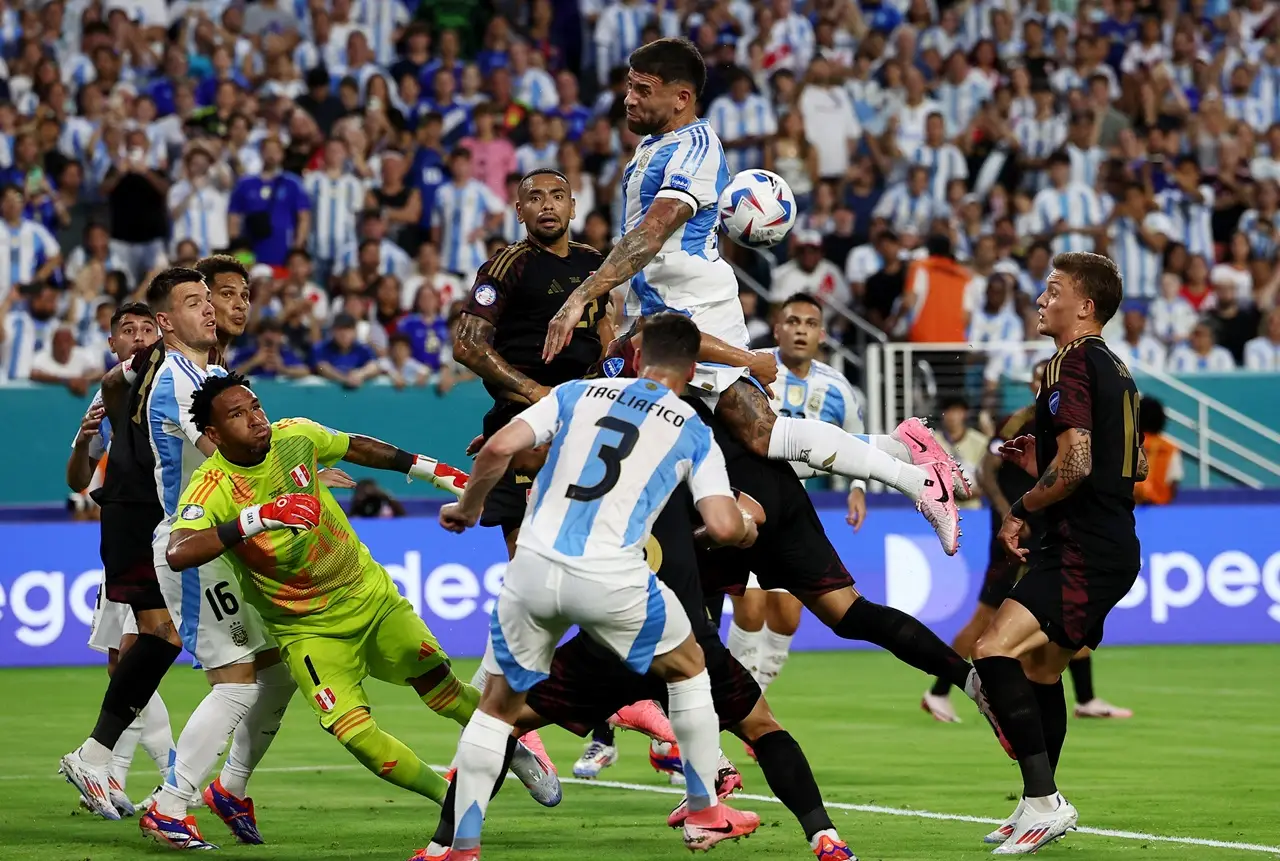 Lautaro Martinez Cetak...