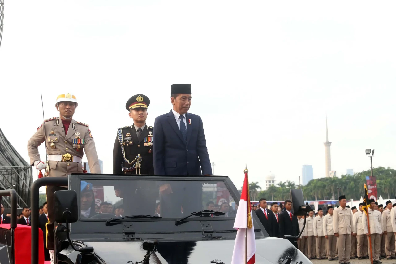 Potret Jokowi Periksa...