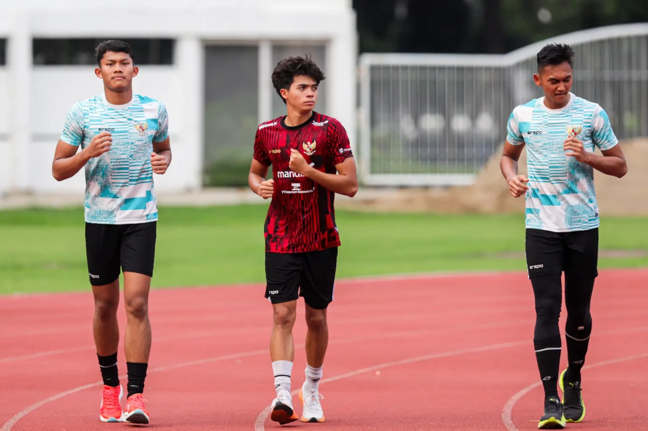 Latihan Timnas Indonesia...