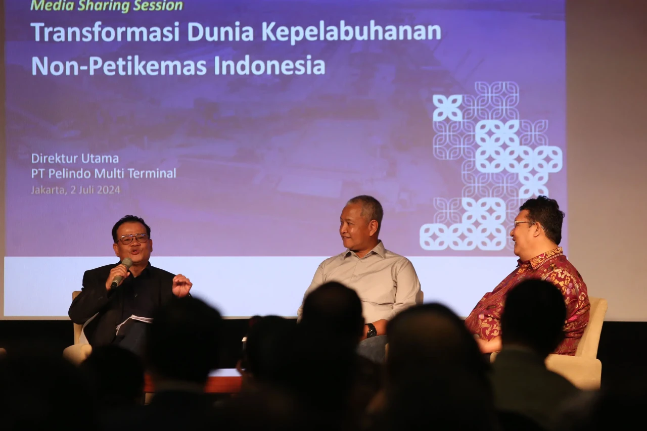 Diskusi Anugerah Kompetisi...