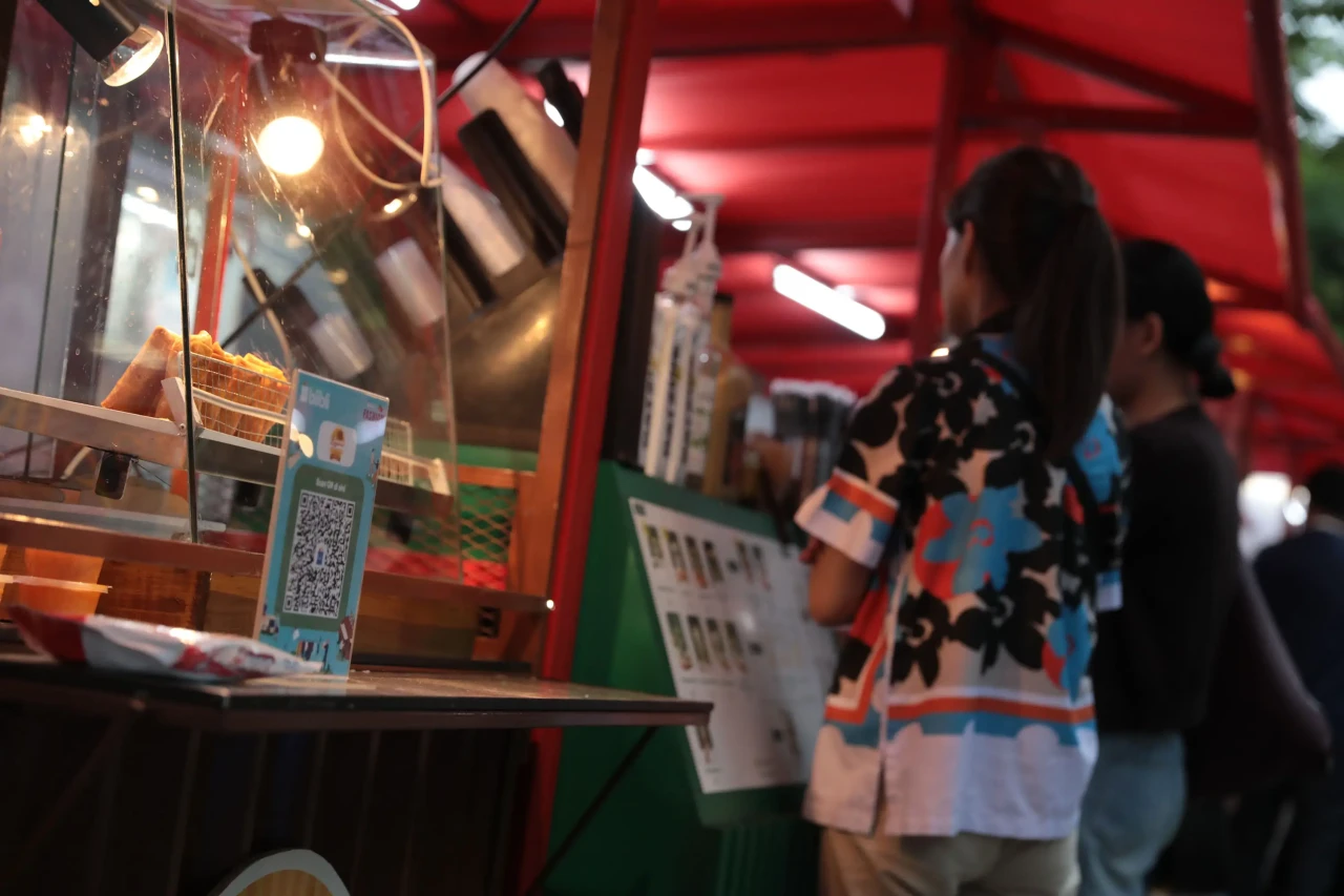 Keseruan Festival Belanja...