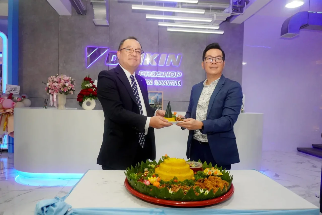 DAIKIN Resmikan Showroom...