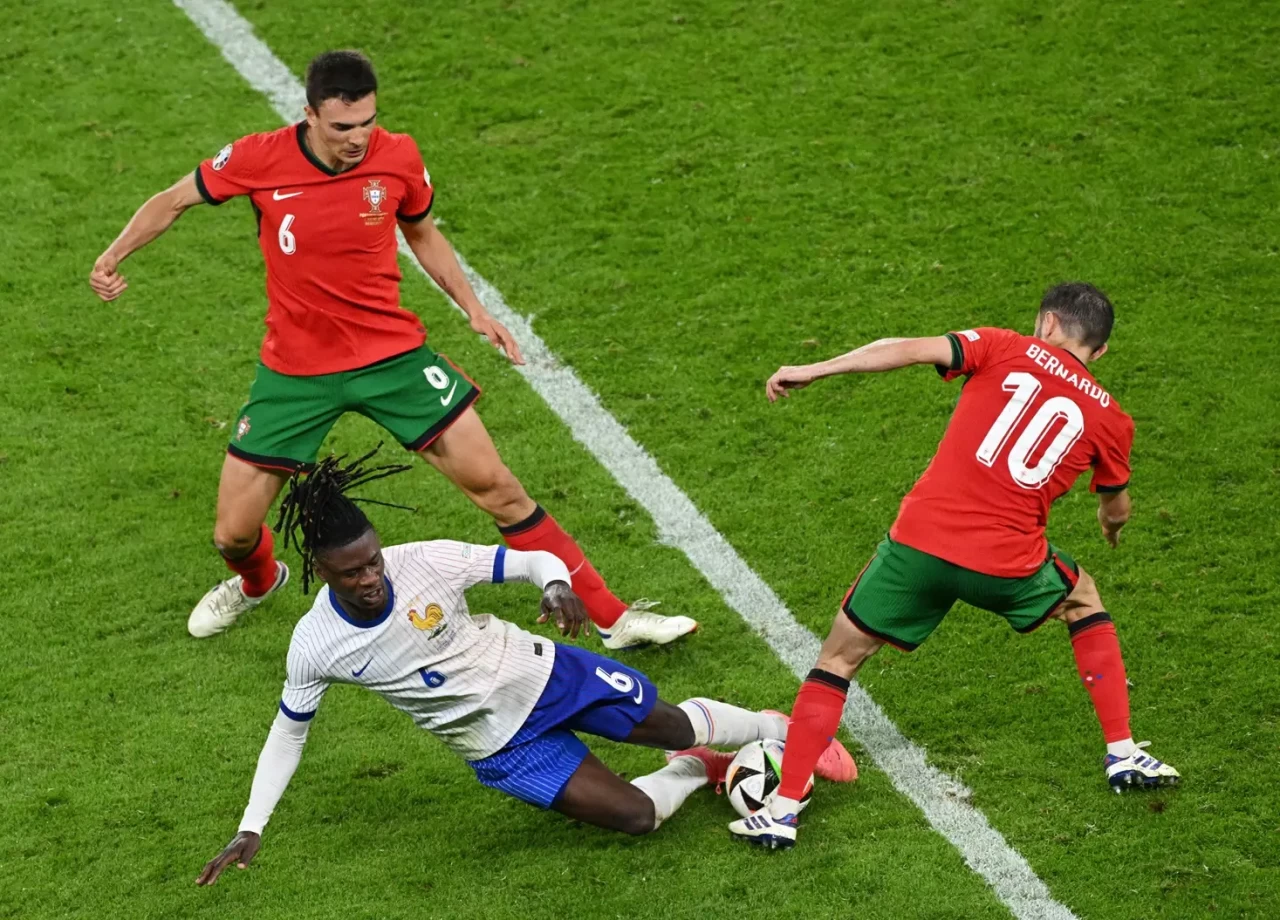 Portugal vs Prancis:...