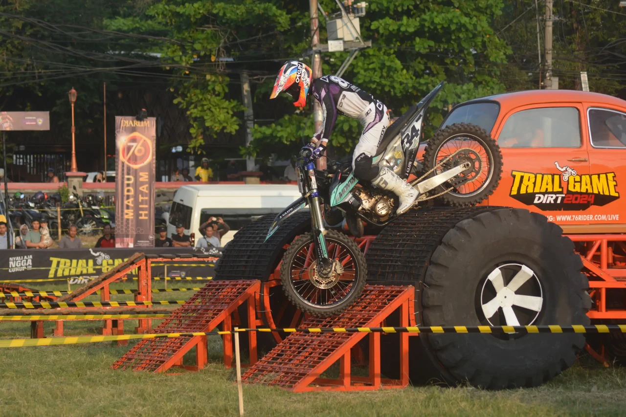 Serunya Puluhan Crosser...