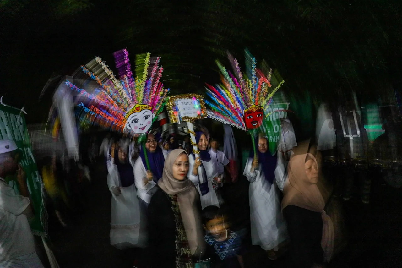 Pawai Obor Sambut Tahun...