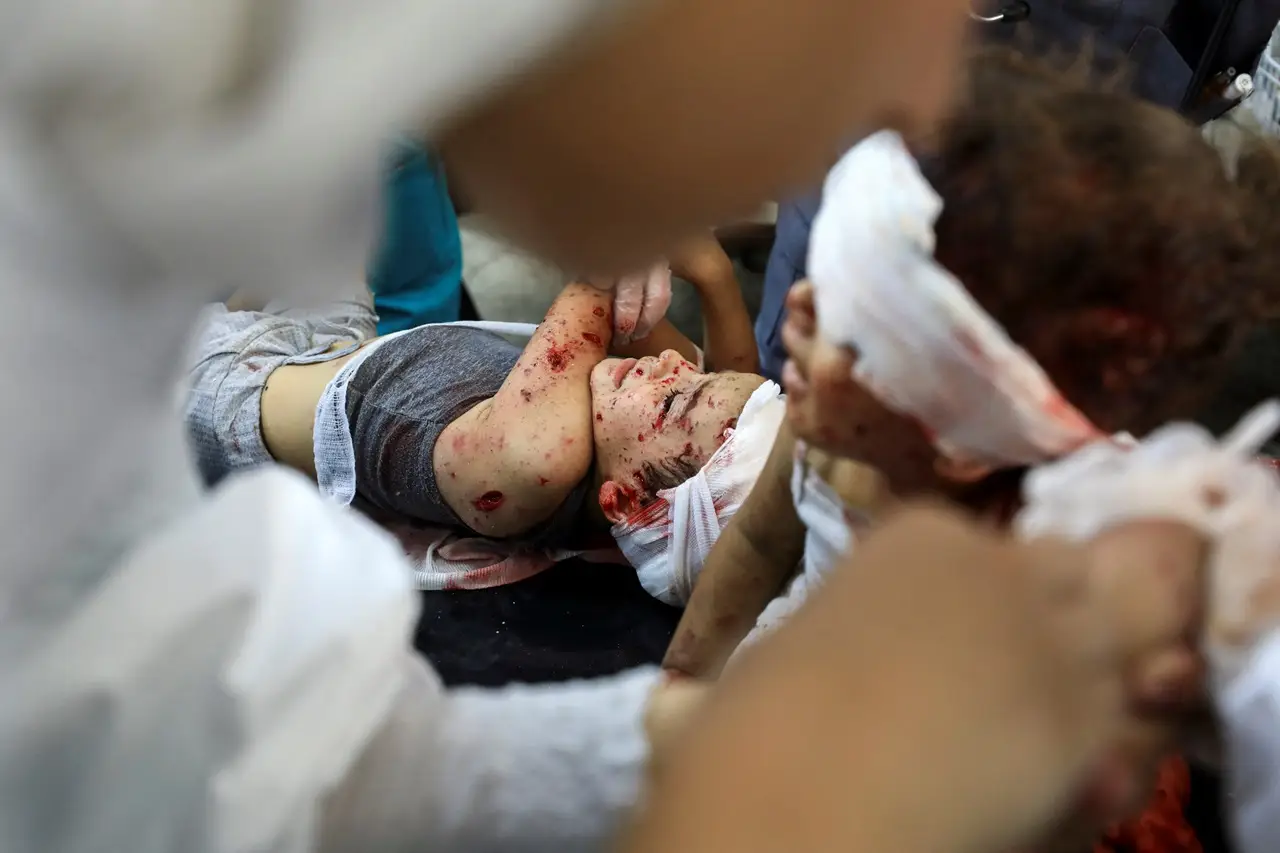 38.153 Warga Palestina...