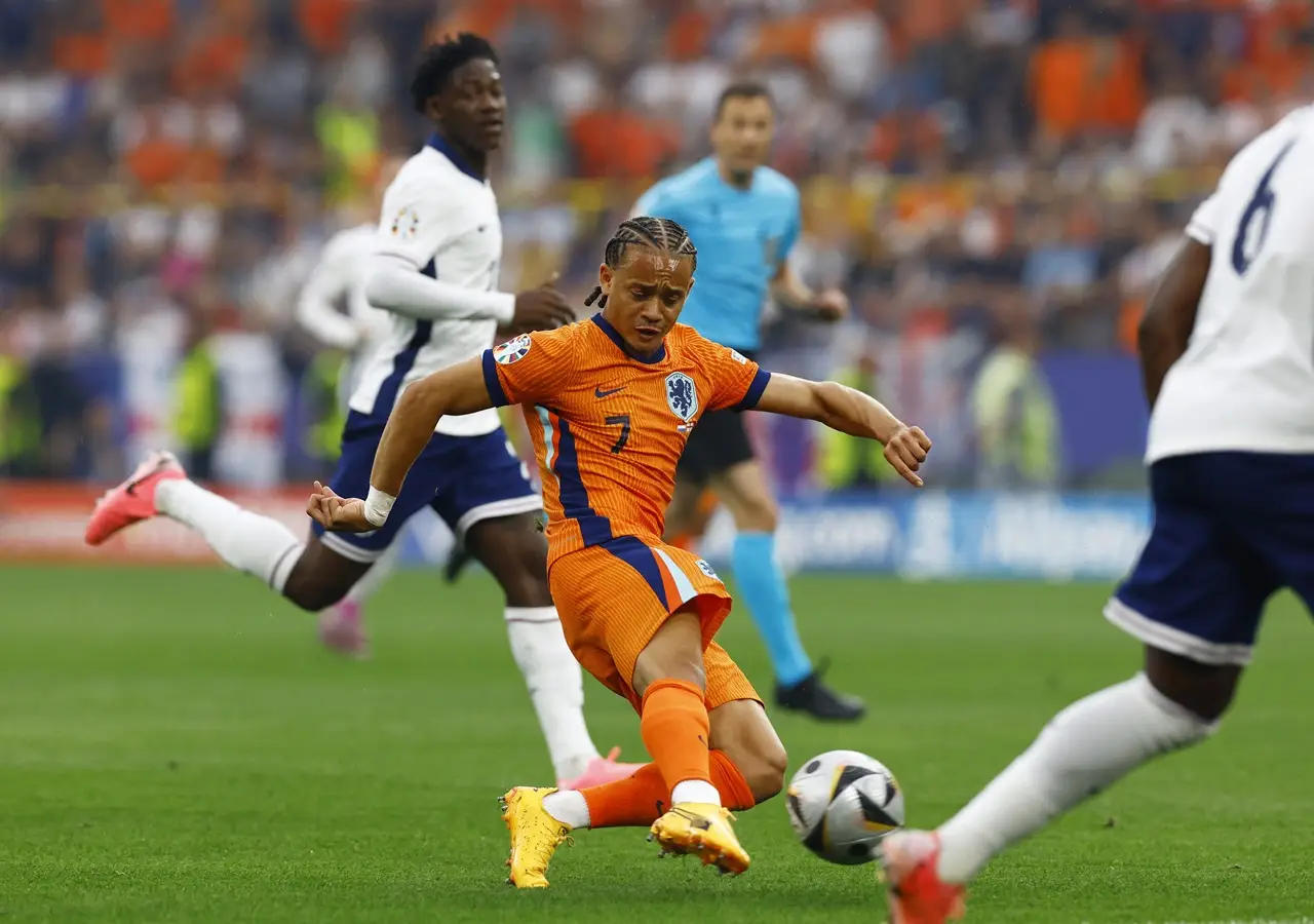 Bungkam Belanda 1-2,...