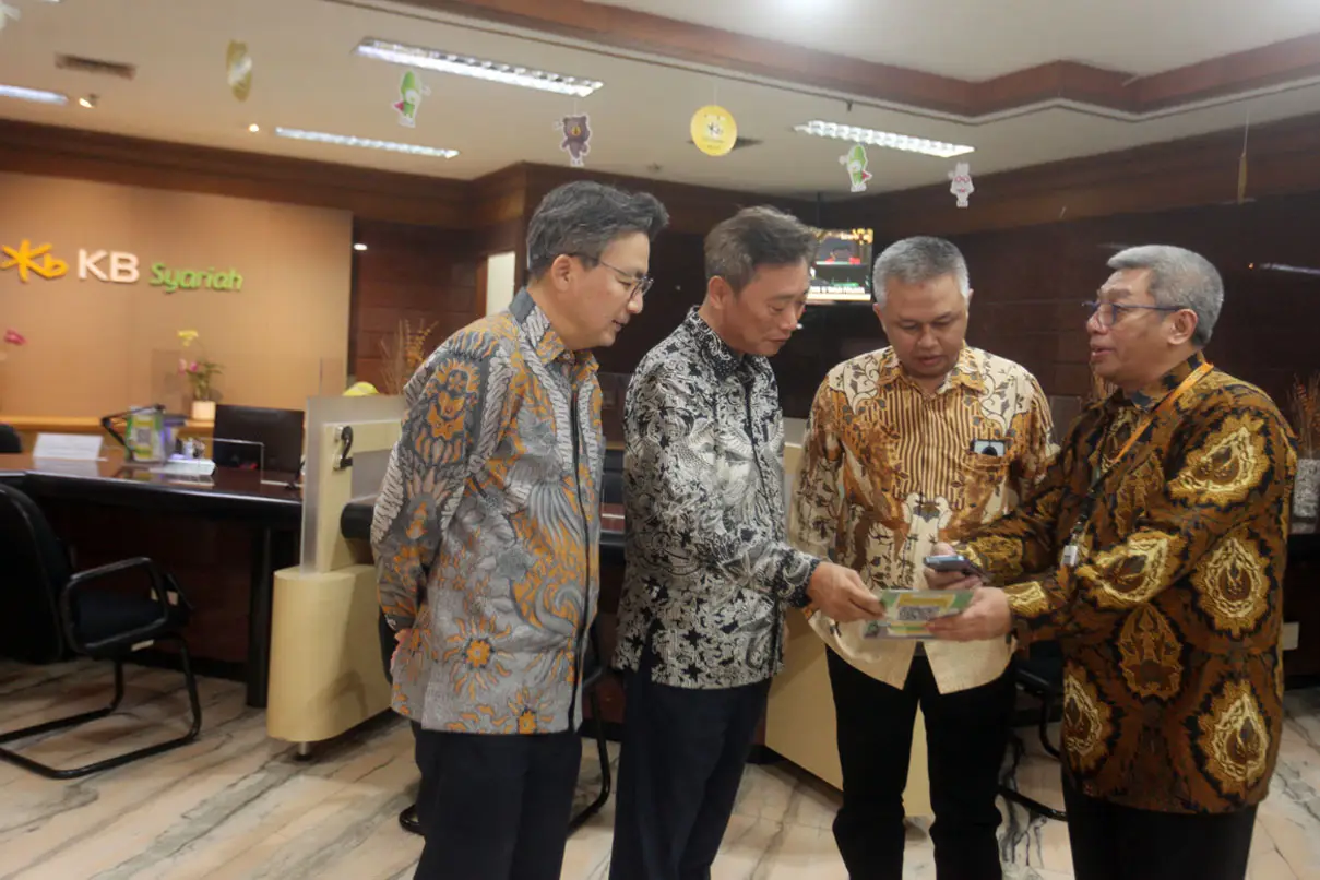 Perluas Pasar, KB Bank...