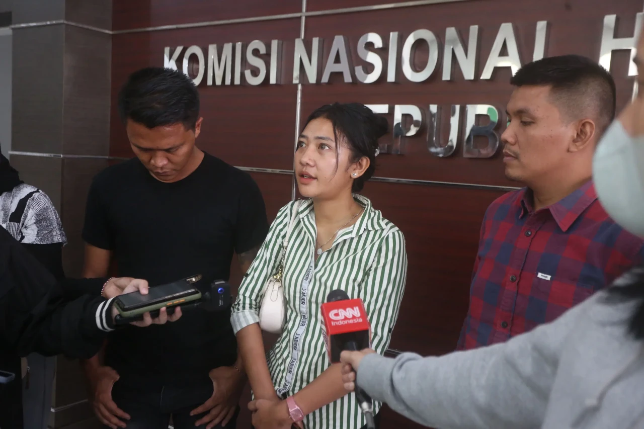 Empat Anggota Keluarganya...