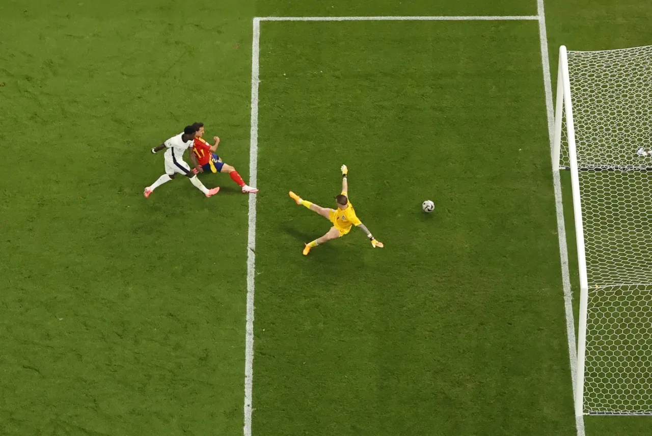 Gol Mikel Oyarzabal...