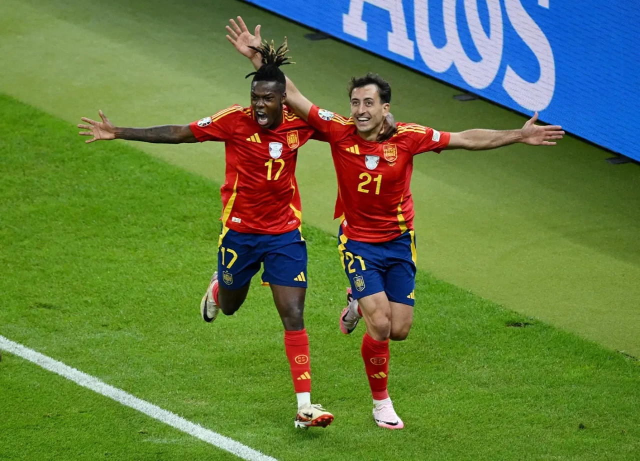 Gol Mikel Oyarzabal...