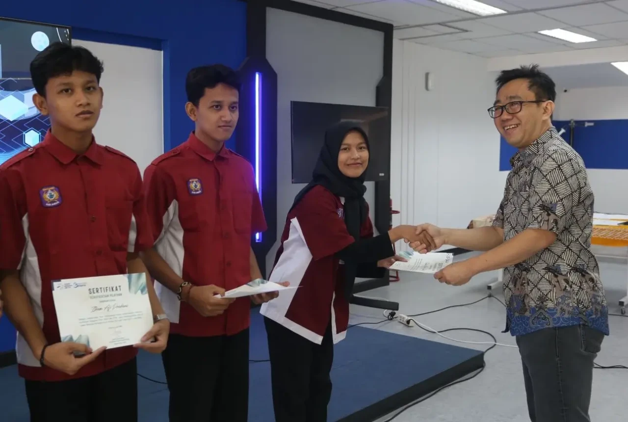 Workshop Pelatihan Fiber...