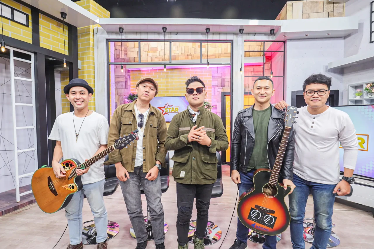 Tlinga Band Ceritakan...