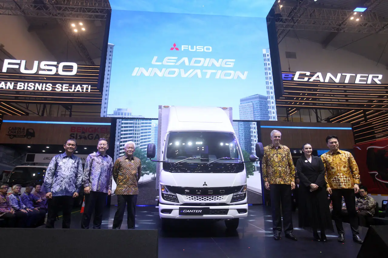 Mitsubishi Fuso Luncurkan...