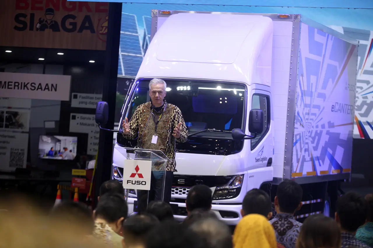 Mitsubishi Fuso Serah...