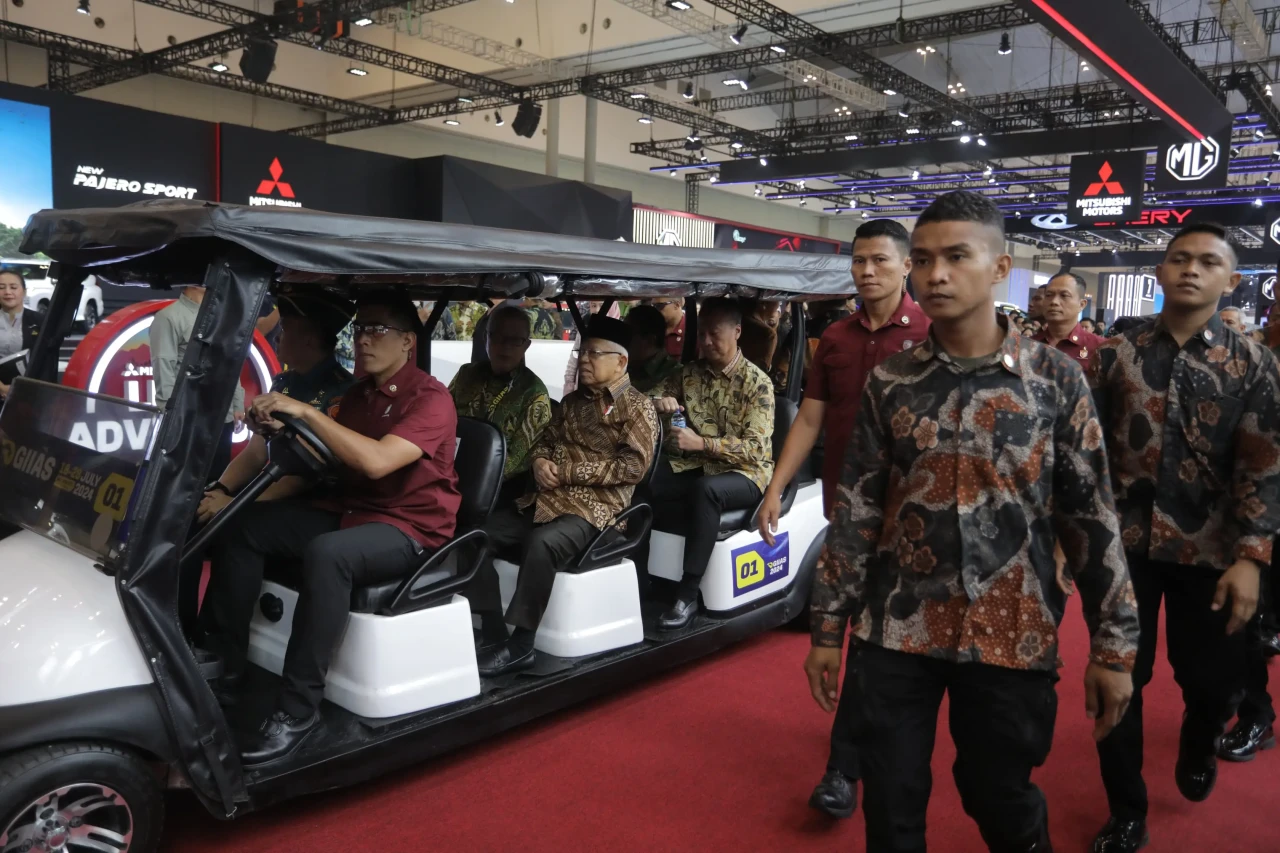 Wapres Maruf Amin Buka...
