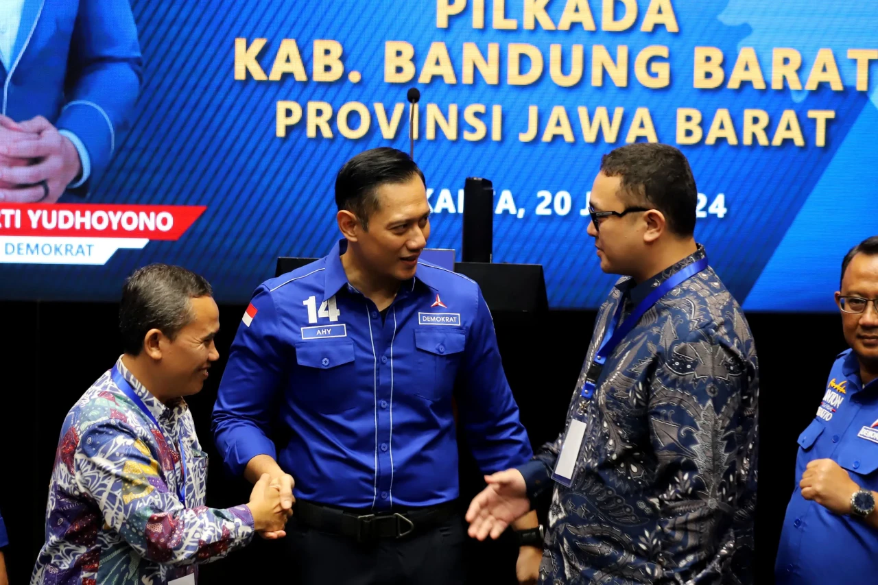 Partai Demokrat Keluarkan...