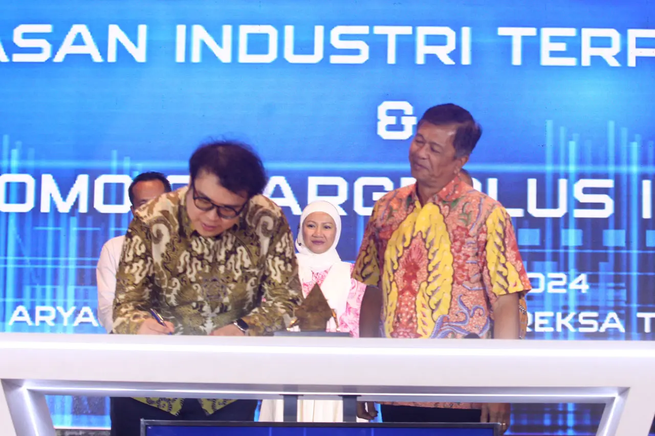 Utomo Charge+ Bangun...