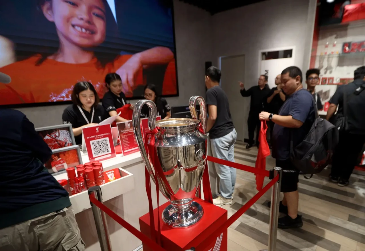 Toko Liverpool FC Pertama...