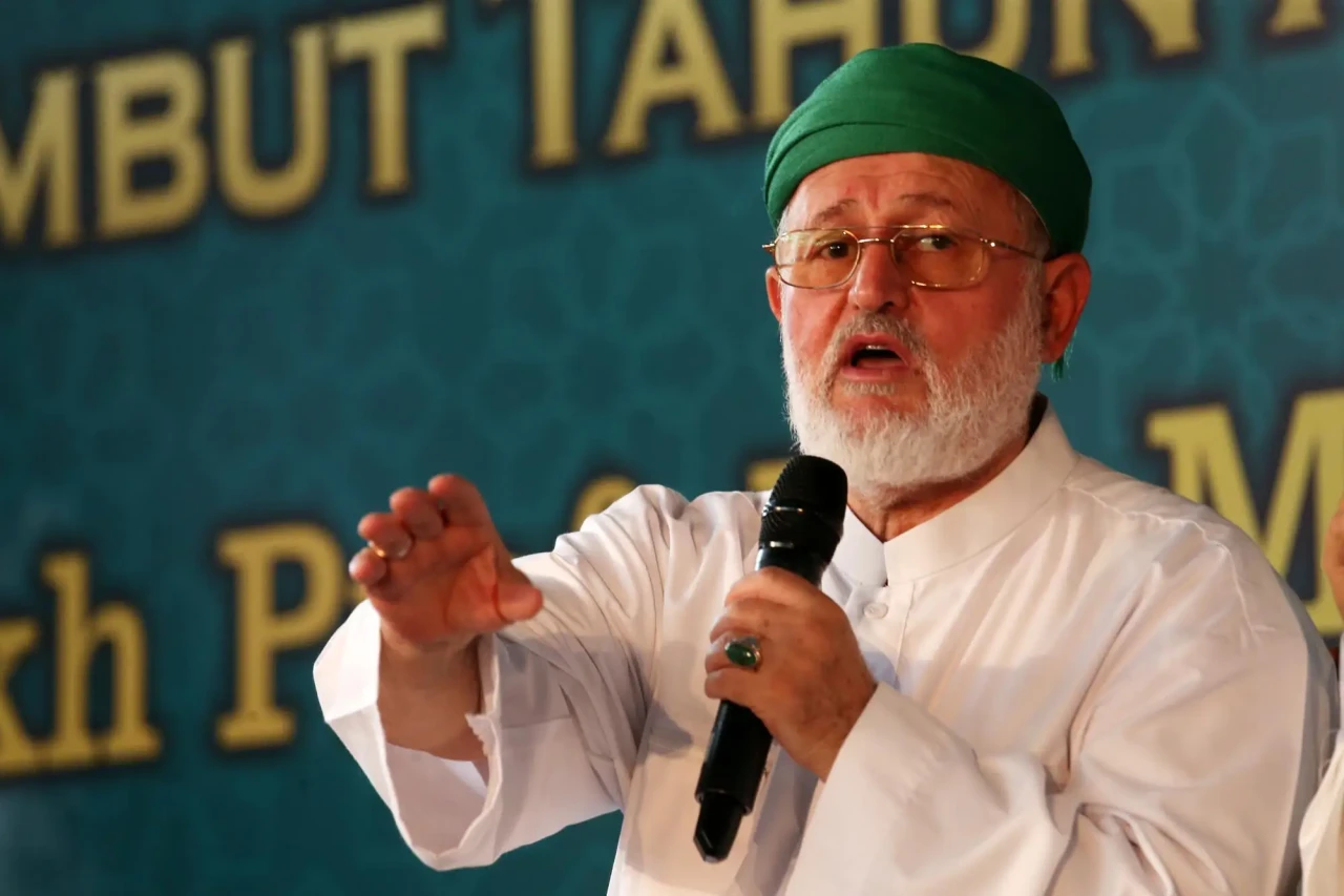 Cicit Syaikh Abdul Qadir...