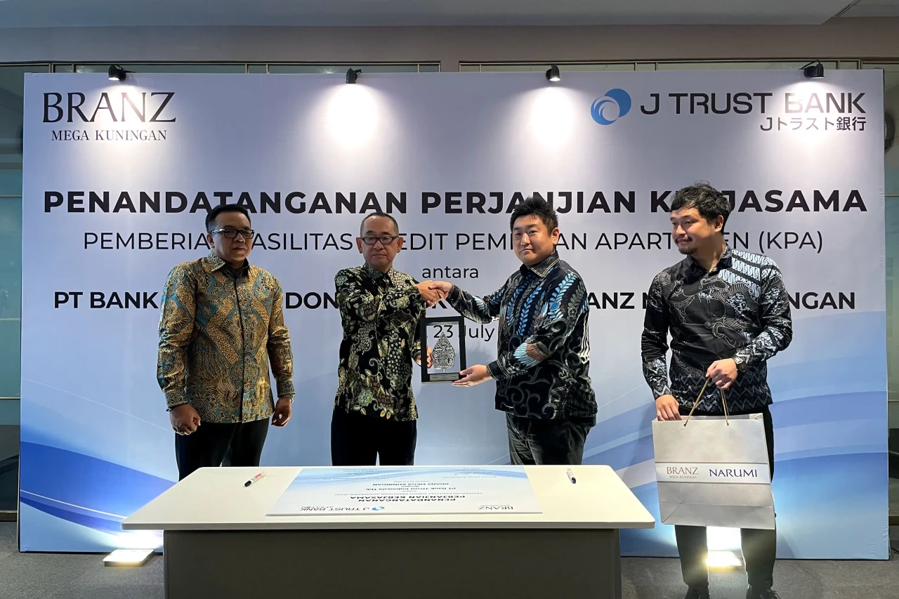 J Trust Bank Jalin Kerja...