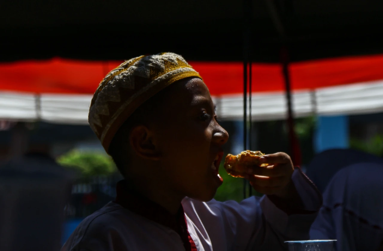 Makan Siang Gratis Program...