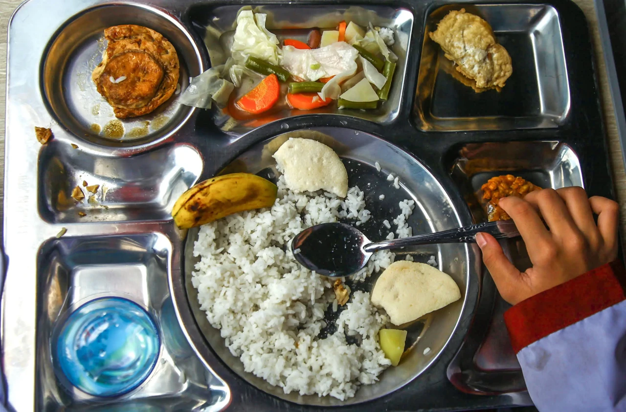 Makan Siang Gratis Program...