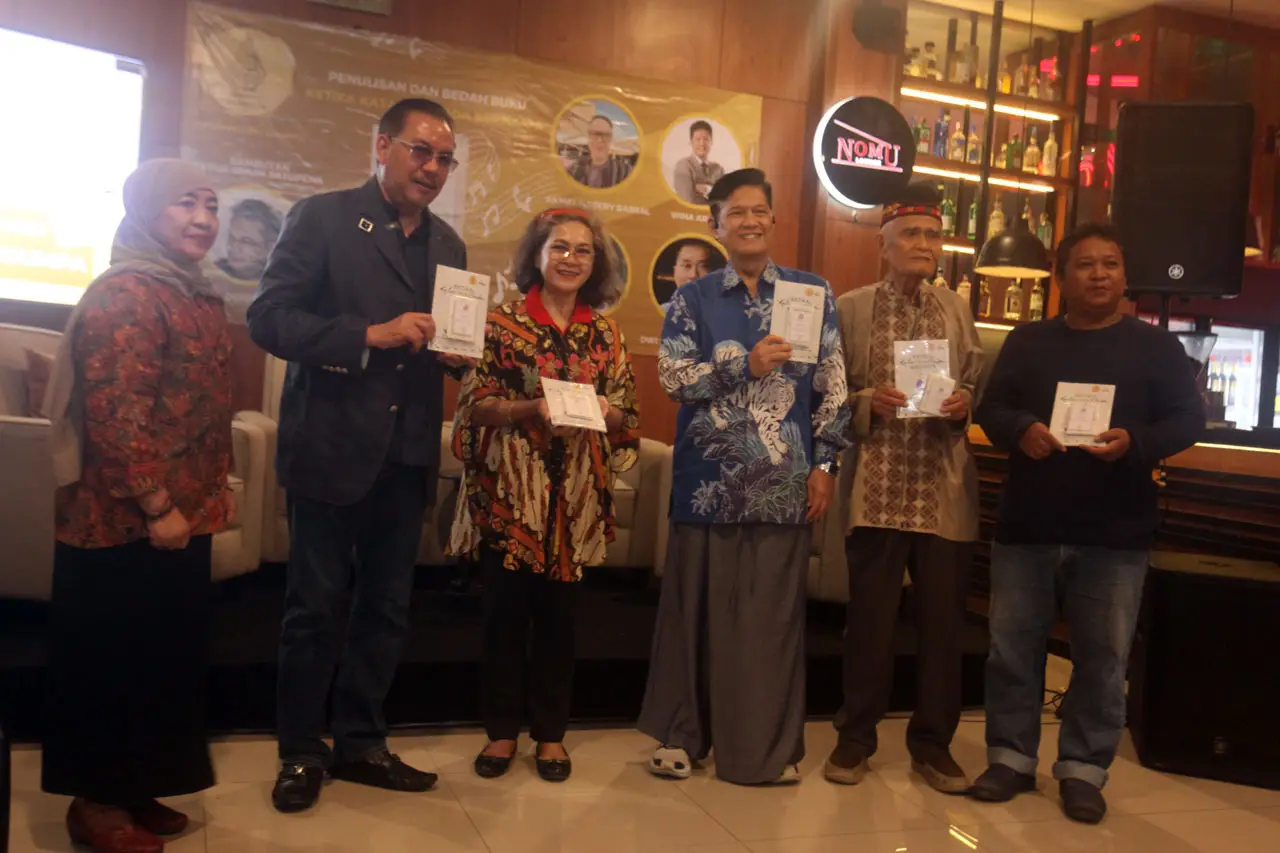 Peluncuran dan Diskusi...
