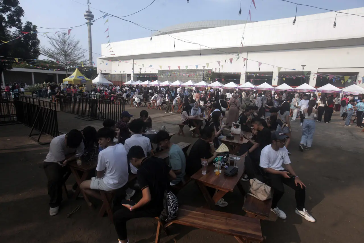 Bertabur Bintang! RENDEZVOUZ...