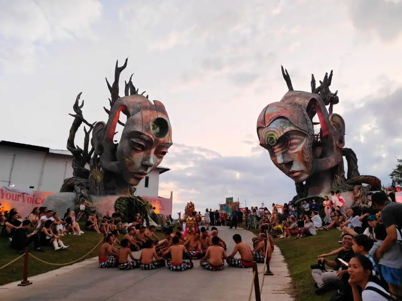 Kolaborasi Seni Budaya...