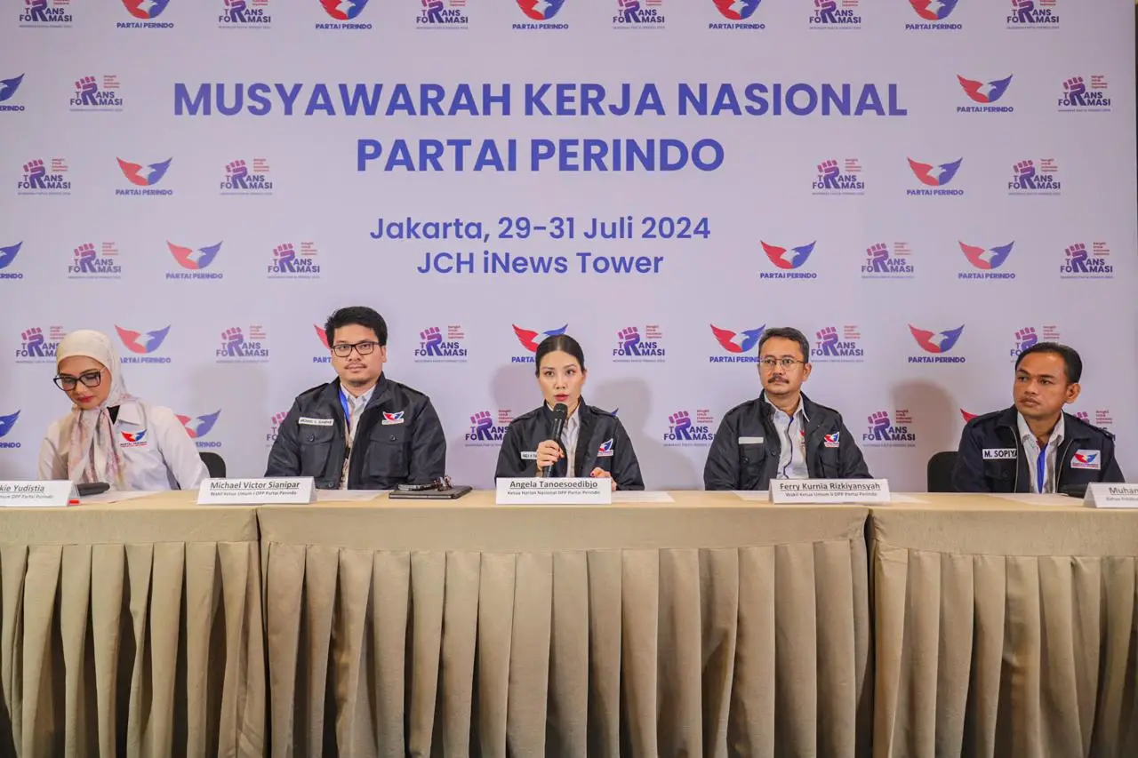 Partai Perindo Gelar...
