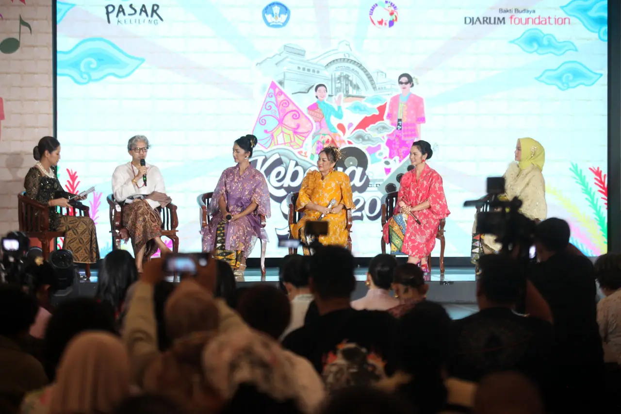Kebaya Wicara dalam...
