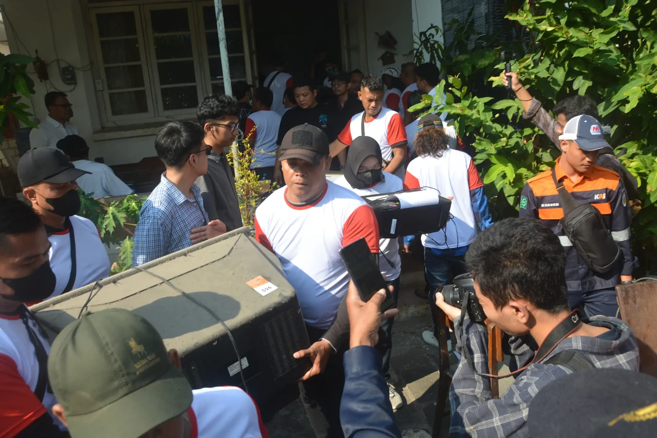 Selamatkan Aset Negara,...