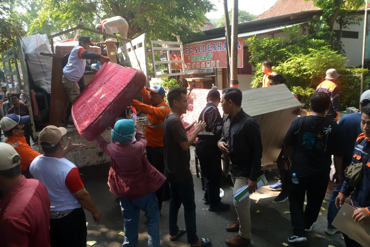 Selamatkan Aset Negara,...
