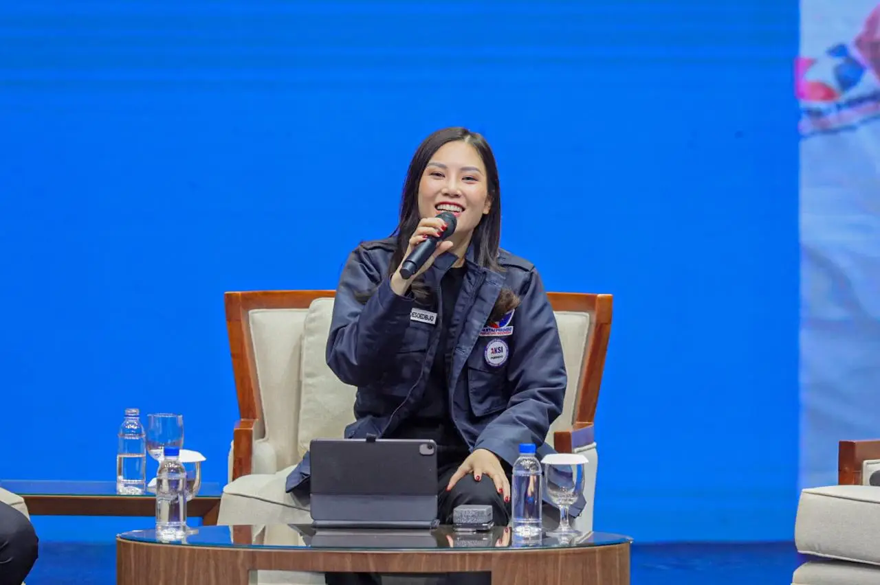 Angela Tanoesoedibjo...