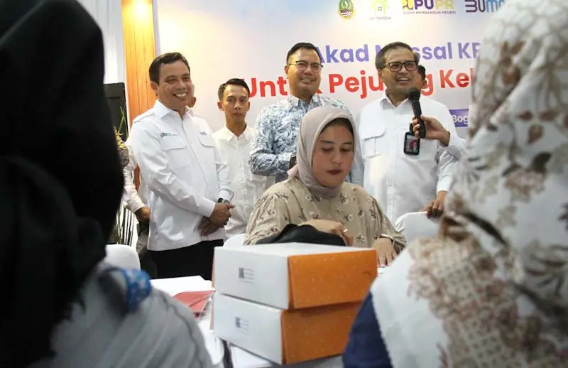 BTN Gelar Akad Massal...
