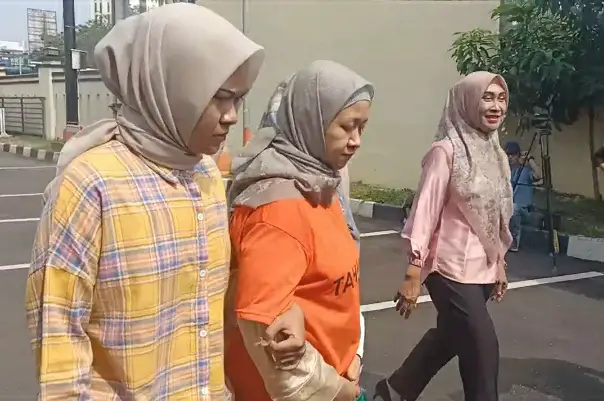 Bak Ayam Sakit, Begini...