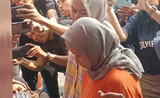 Bak Ayam Sakit, Begini...
