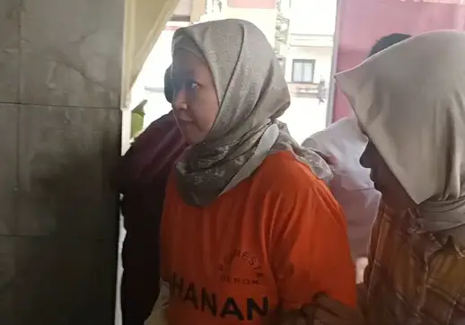 Bak Ayam Sakit, Begini...