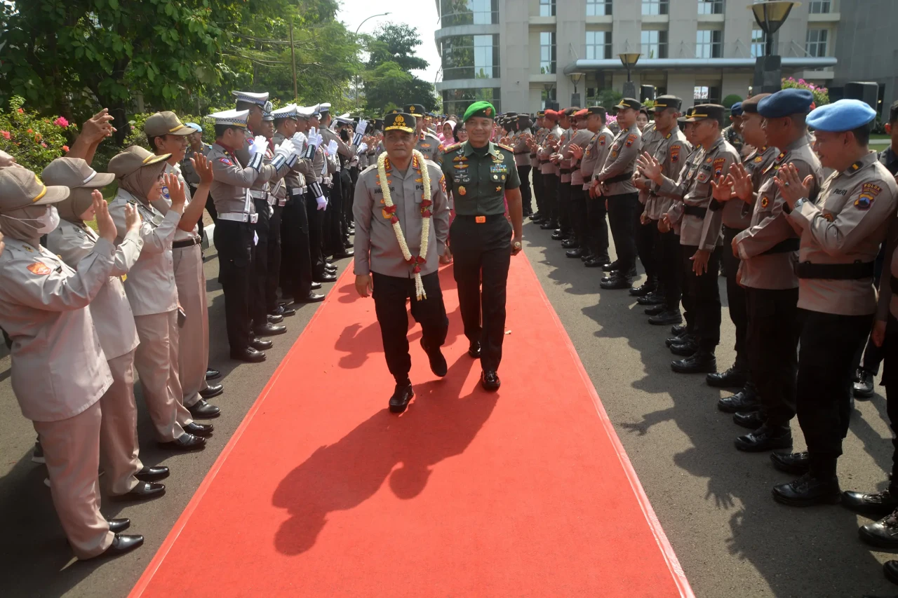Momen Haru Tradisi Farewell...