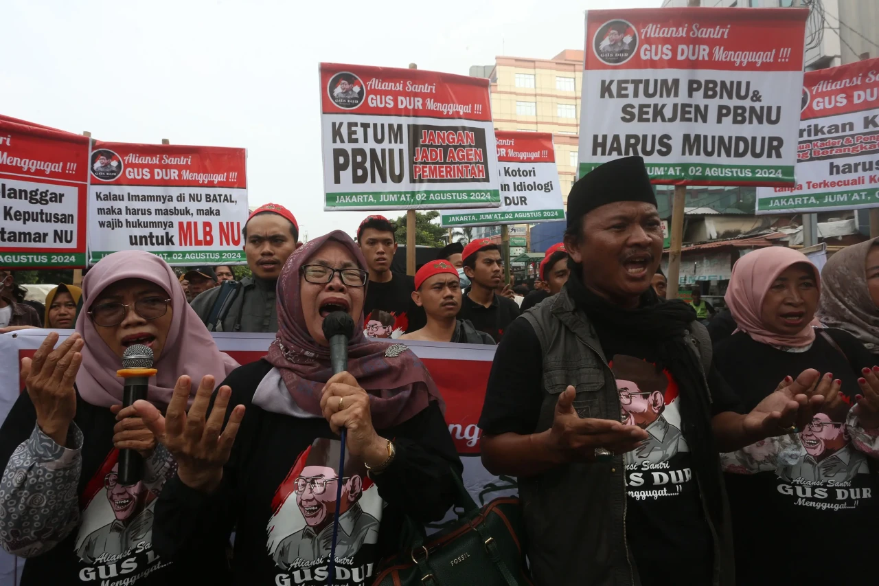 Aksi Unjuk Rasa Tuntut...