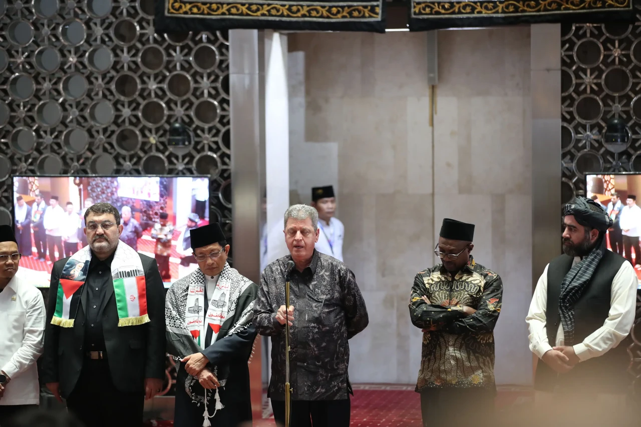 Imam Besar Masjid Istiqlal...
