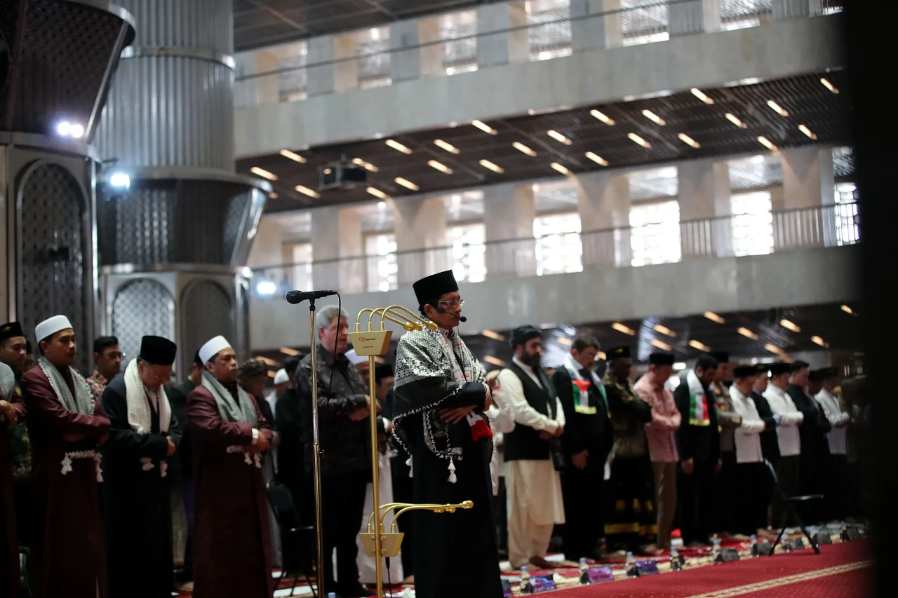 Imam Besar Masjid Istiqlal...